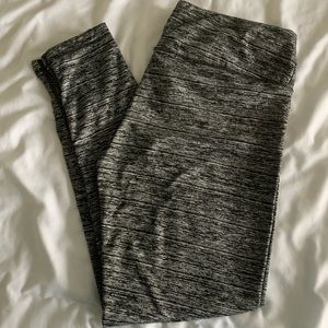 Women’s workout leggings
